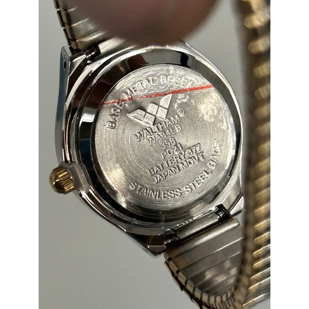 Waltham WA34LB‎ Gold Tone & Silver Tone Quartz Watch W/ Stretch Band & Box